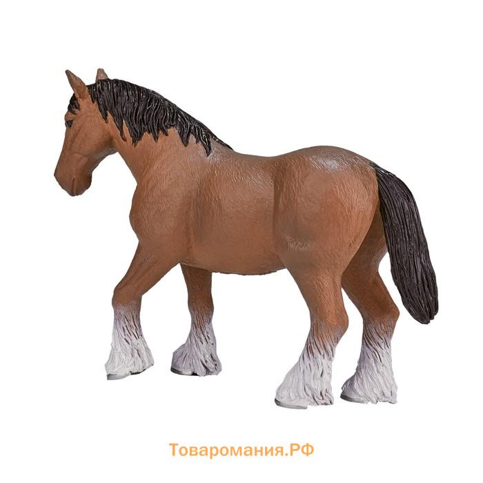 Фигурка Konik «Лошадь Клейдесдаль, коричневая»