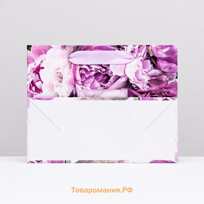 Пакет ламинированный горизонтальный "Счастливых моментов, пионы", 23×18×10 см