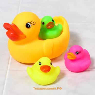 Набор резиновых игрушек для ванны «Мыльница: Цветные уточки», 13,5 см, с пищалкой, 4 шт, Крошка Я