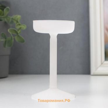 Стеклянный подсвечник на 1 свечу «Высокая ножка», белый, d до 6 см, 10.5×6×6 см